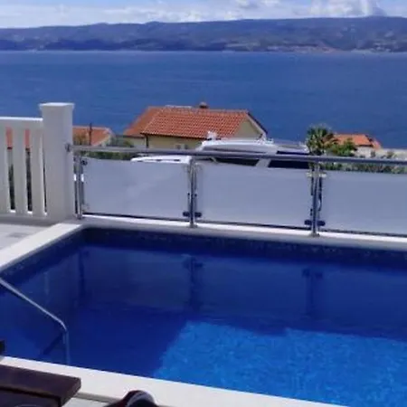 In With Private Pool, Sea View, Terrace, Aircondition, Wifi 5112-1 * Dugi Rat