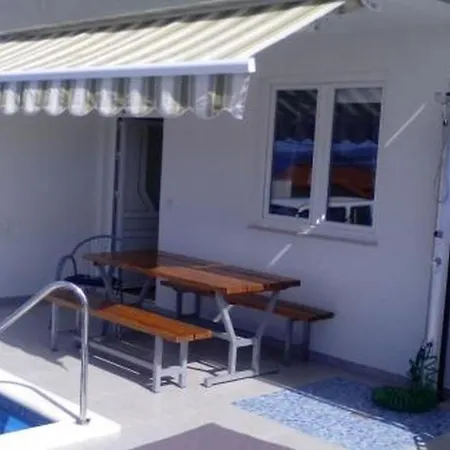 In With Private Pool, Sea View, Terrace, Aircondition, Wifi 5112-1 * Dugi Rat