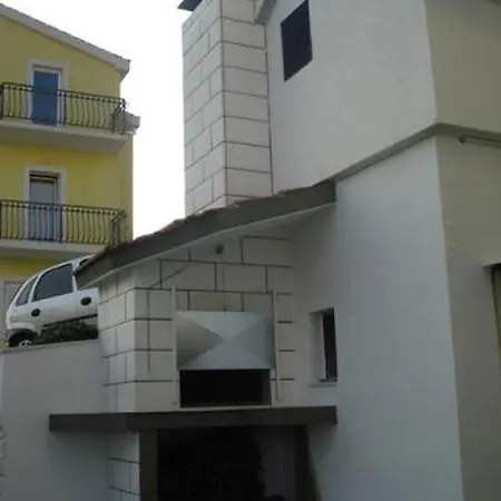 In With Private Pool, Sea View, Terrace, Aircondition, Wifi 5112-1 Apartment Dugi Rat
